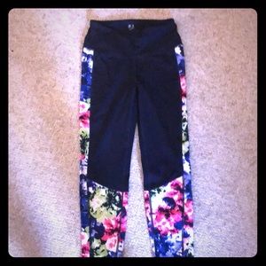 SOLD-Gapfit Workout Leggings